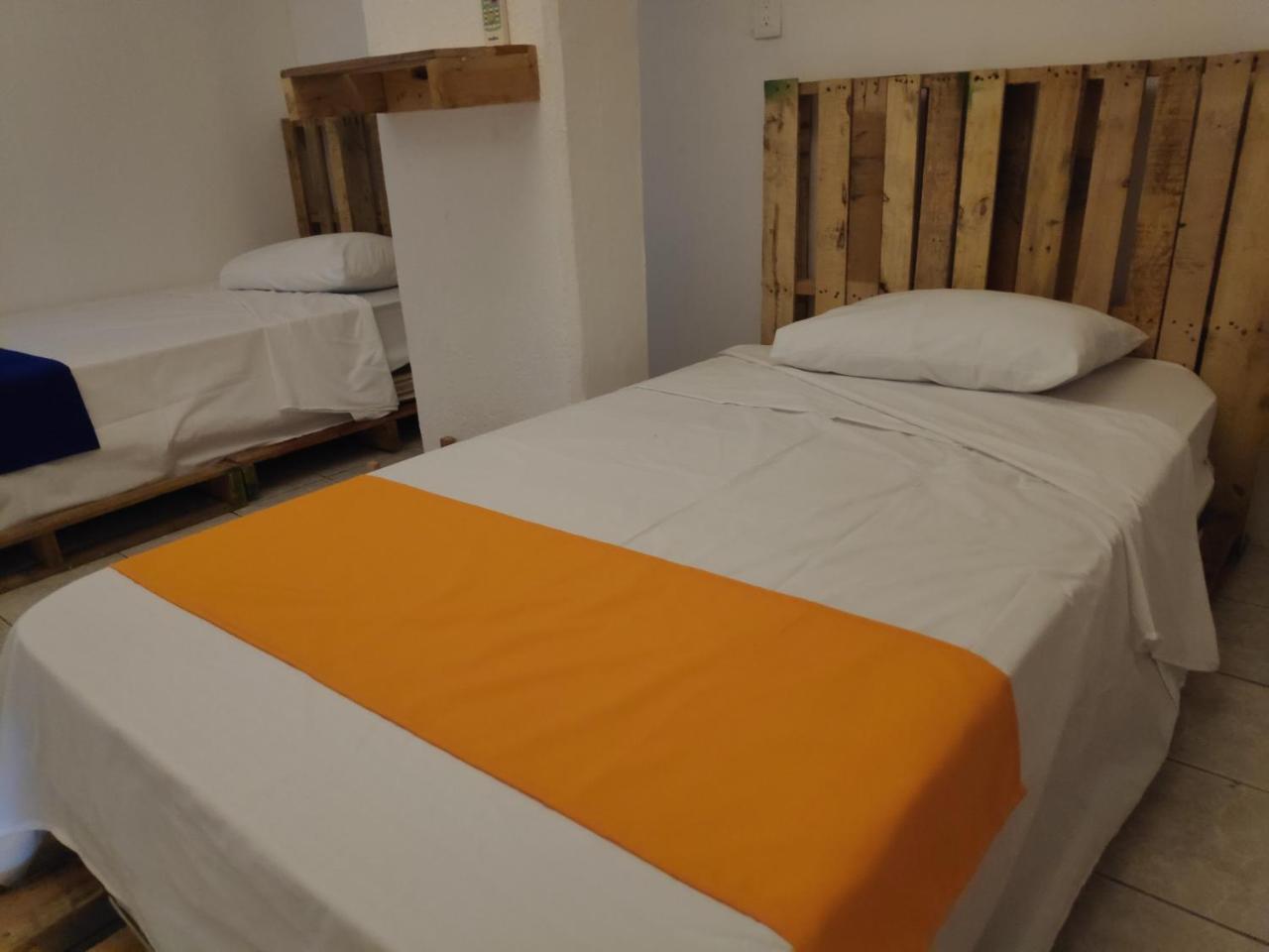 Morenita Linda Hostel Cancun Exterior photo